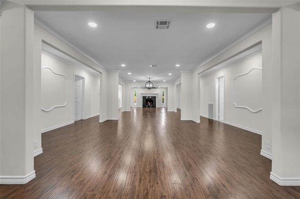 Interior, Recessed Lighting, Wood Texture Flooring