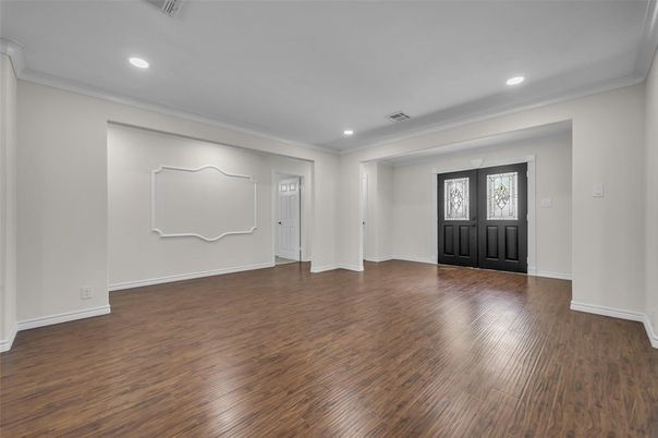 Empty room, Interior, Recessed Lighting, Wood Texture Flooring