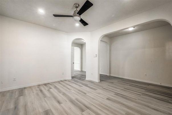 Empty room, Interior, Recessed Lighting, Wood Texture Flooring