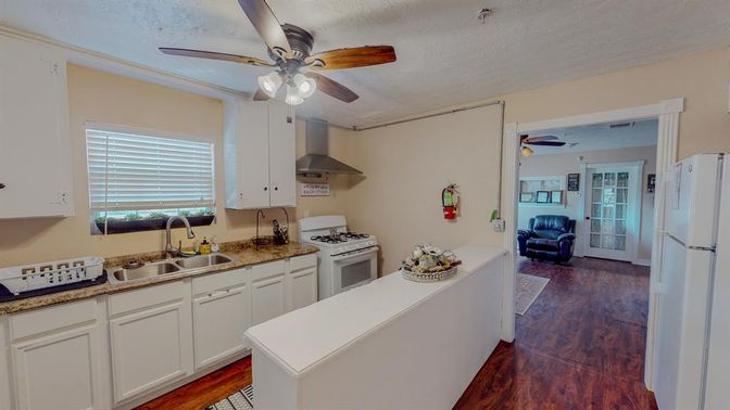 Interior, Kitchen, Wood Texture Flooring