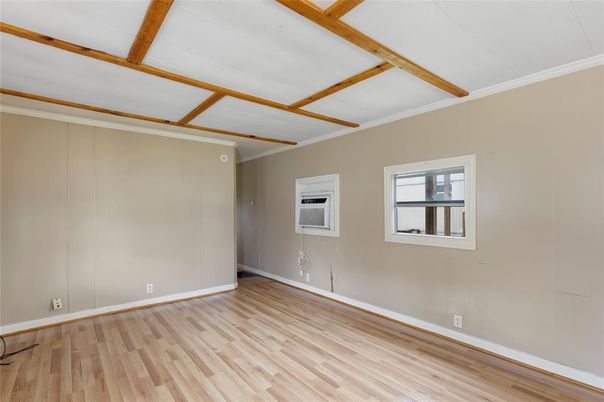 Empty room, Interior, Wooden Beams, Wood Texture Flooring