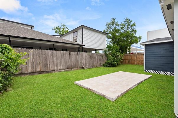 Backyard, Exterior