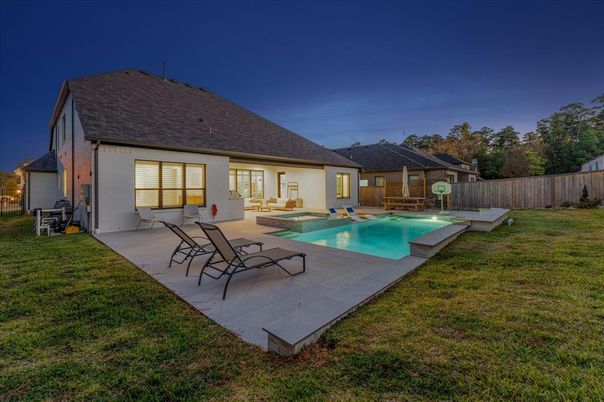 Backyard, Exterior, Pool