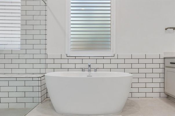 Bathroom, Free Standing Baths, Interior