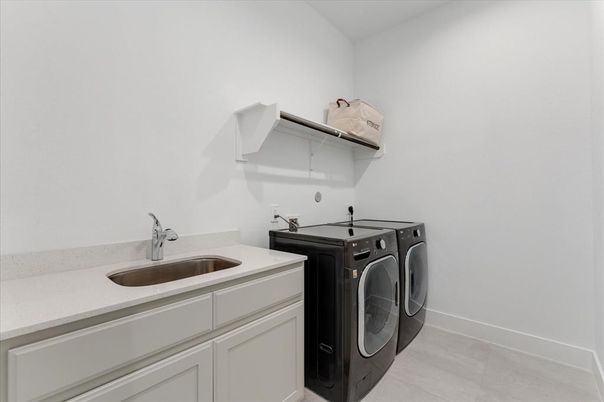 Interior, Washer