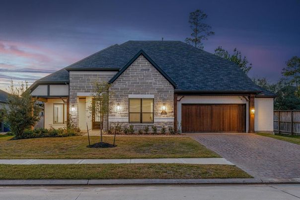 Attached, Exterior, Facade, French Provincial