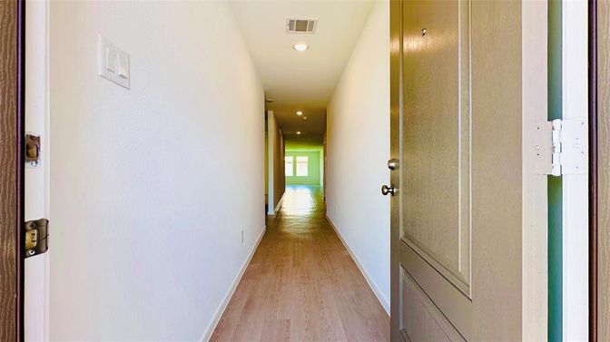 Interior, Recessed Lighting, Wood Texture Flooring