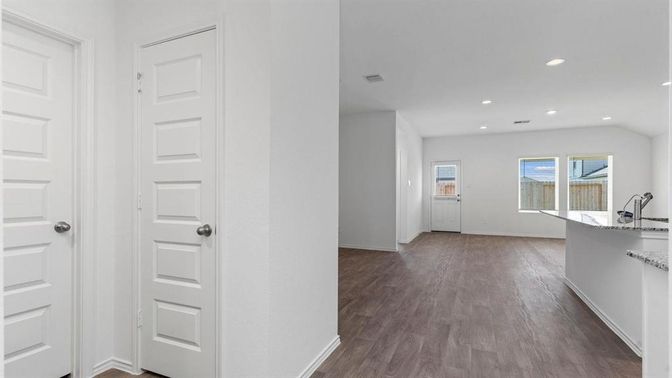 Interior, Recessed Lighting, Wood Texture Flooring