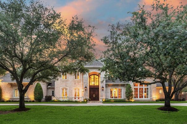Backyard, Exterior, Facade, French Provincial