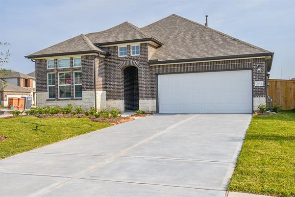 Attached, Exterior, Facade, Brick Facade, Brick Traditional