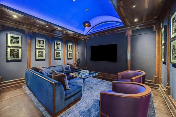 Interior, Living room, Pendant Lights, Recessed Lighting