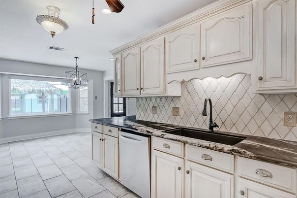 Chandelier, Interior, Kitchen, Pendant Lights