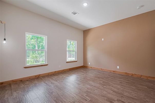 Empty room, Interior, Recessed Lighting, Wood Texture Flooring