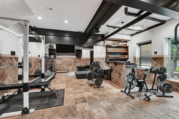 Fitness Equipment, Interior, Recessed Lighting, Wood Texture Flooring