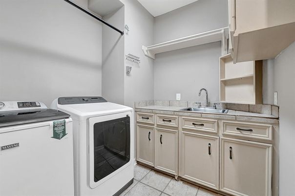 Interior, Washer