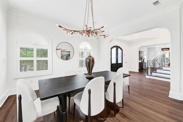 Chandelier, Dining room, Interior, Pendant Lights, Wood Texture Flooring