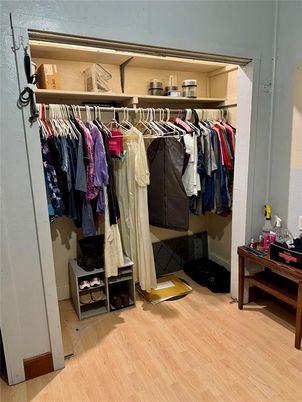 Interior, Walk-in Closets, Wood Texture Flooring