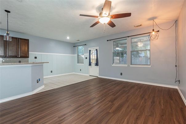 Empty room, Interior, Pendant Lights, Recessed Lighting, Wood Texture Flooring