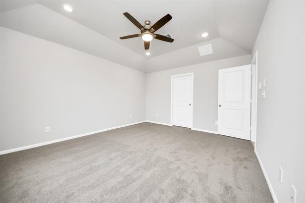 Empty room, Interior, Recessed Lighting