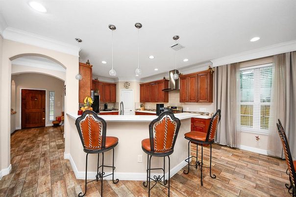 Interior, Kitchen, Pendant Lights, Recessed Lighting, Wood Texture Flooring