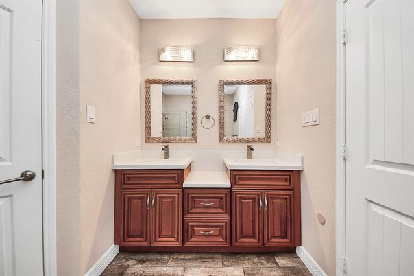 Bathroom, Dual Sink Vanities, Interior
