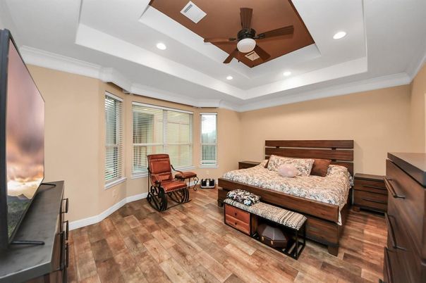 Bedroom, Interior, Recessed Lighting, Wood Texture Flooring