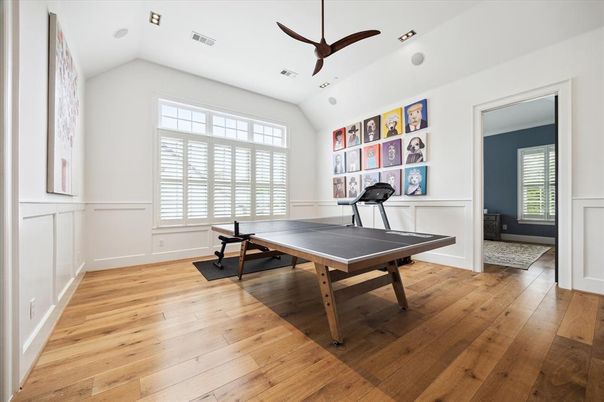 Game Room, Interior, Wood Texture Flooring