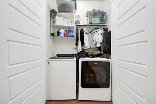 Interior, Utility Closets, Washer