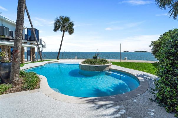 Exterior, Pool, Water