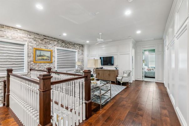 Interior, Living room, Recessed Lighting, Stone Walls, Wood Texture Flooring