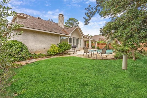 Backyard, Exterior, Pool