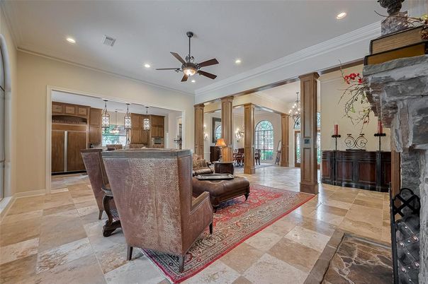 Interior, Living room, Pendant Lights, Recessed Lighting