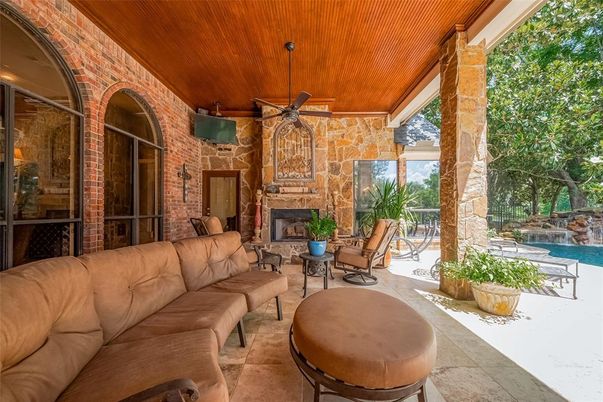 Exterior, Fireplace, Pool