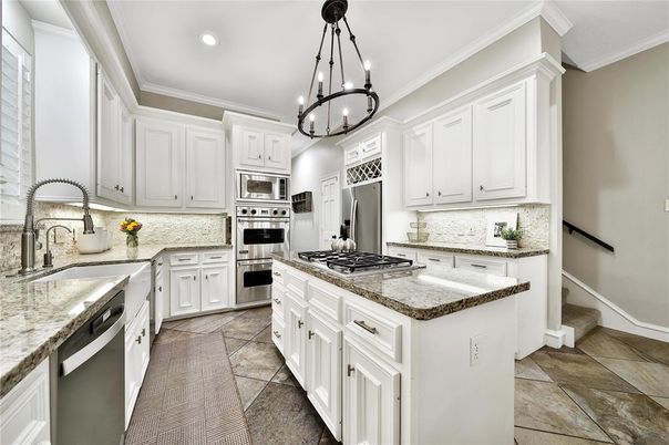 Interior, Kitchen, Pendant Lights, Recessed Lighting, Stainless Steel Appliances