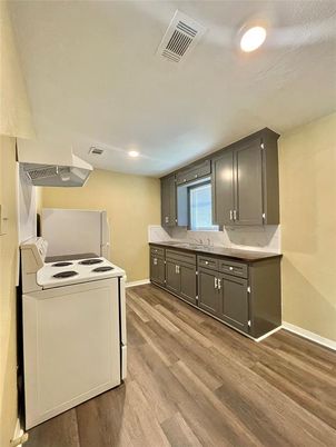Interior, Kitchen, Recessed Lighting, Wood Texture Flooring