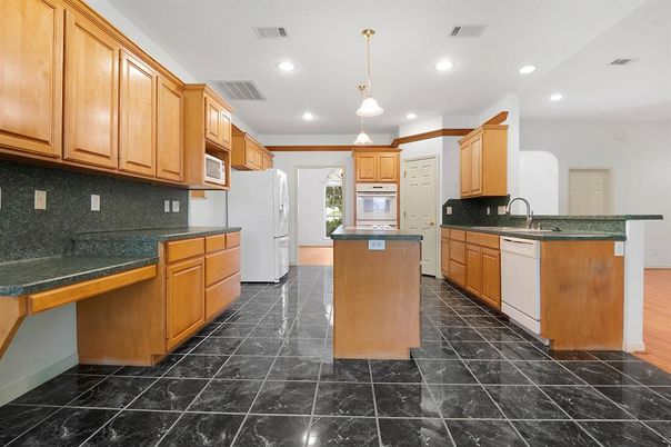 Interior, Kitchen, Pendant Lights, Recessed Lighting