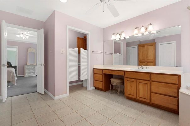 Bathroom, Dual Sink Vanities, Interior, Recessed Lighting