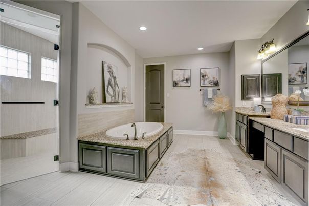 Bathroom, Interior, Recessed Lighting