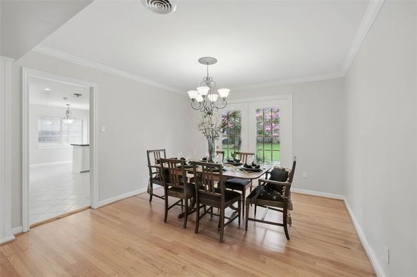 Chandelier, Dining room, Interior, Wood Texture Flooring