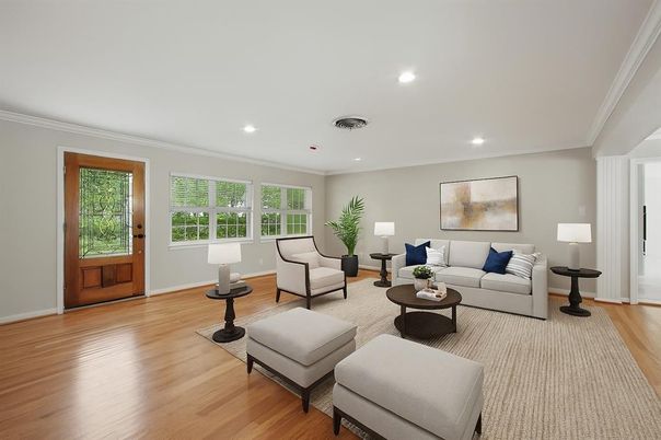 Chandelier, Dining room, Interior, Recessed Lighting, Wood Texture Flooring