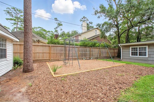 Backyard, Exterior, Playground