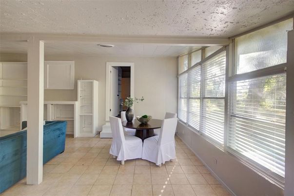 Dining room, Interior