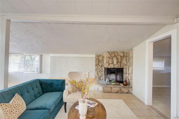 Fireplace, Interior, Living room