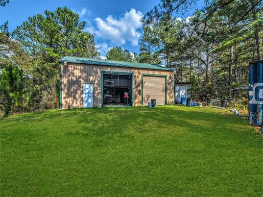 Backyard, Detached Garage, Exterior