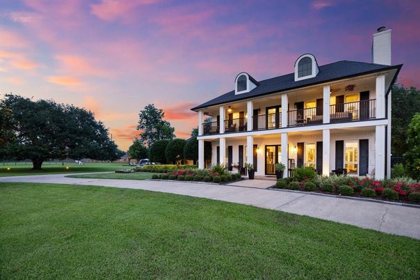 Backyard, Exterior, Facade, French Provincial