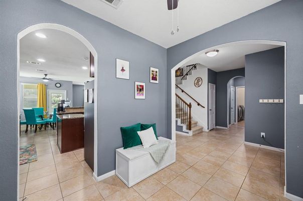 Dining room, Interior, Recessed Lighting