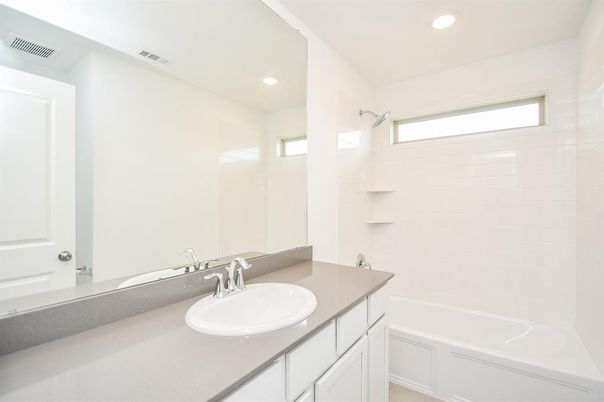 Bathroom, Interior, Recessed Lighting