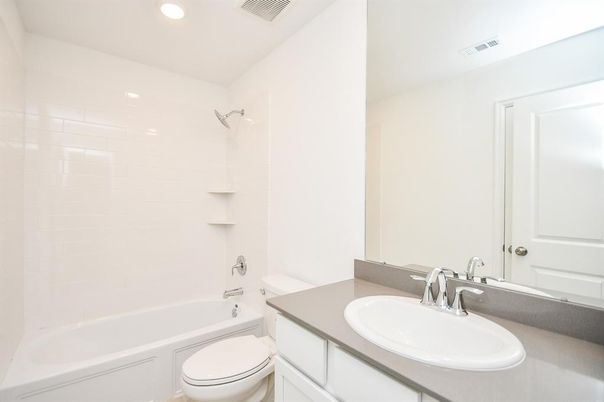 Bathroom, Interior, Recessed Lighting