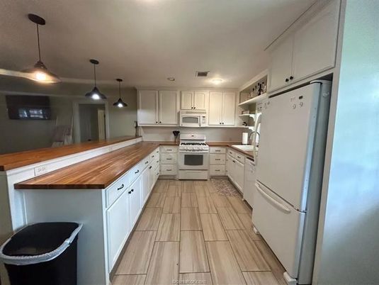 Interior, Kitchen, Pendant Lights