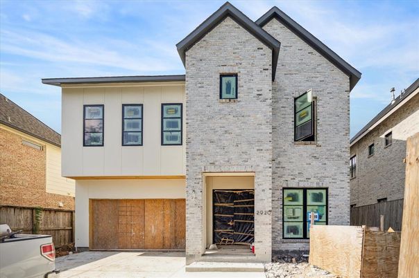Attached, Exterior, Facade, Brick Facade, Rowhouse
